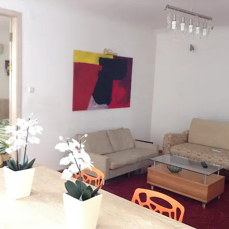 Cheap And Chic * Ρίγα