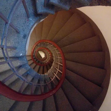 Daire Cheap And Chic