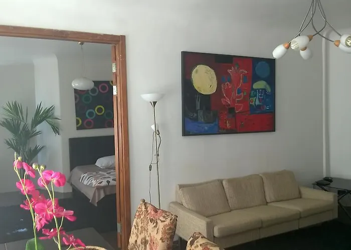 Apartment Cheap And Chic Riga