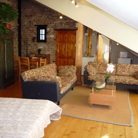 Cheap And Chic Apartament